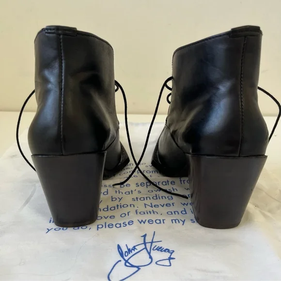 John Fluevog SWORDFISH HI SURREALIST PIZZA Size 7 - Picture 7 of 13